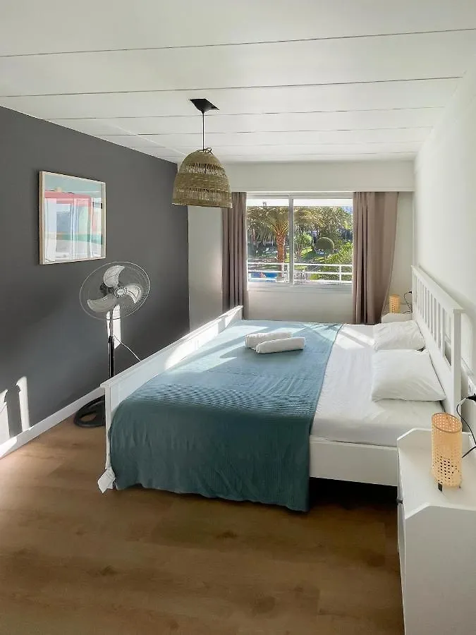 Oasis-Real-Apartment Beautiful Modern Apartment With Pool And Near The Beach Benalmadena Spain